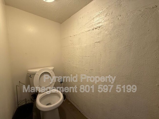 Building Photo - 1141 Rushton St