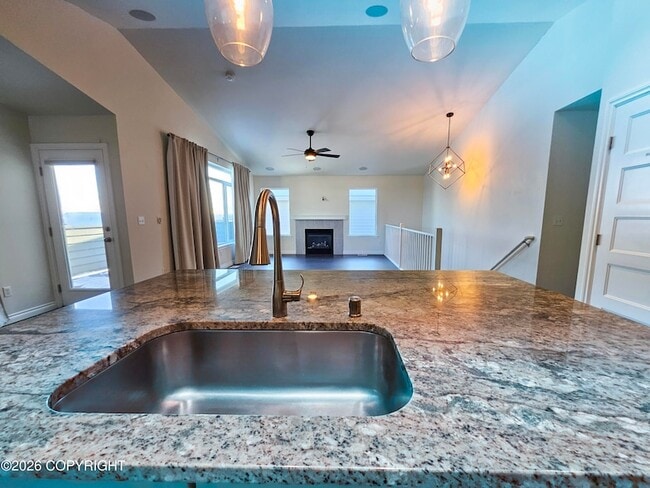 Building Photo - 1022 Northpointe Bluff Dr