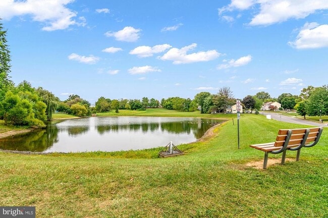 Building Photo - 689 Clearview Ave