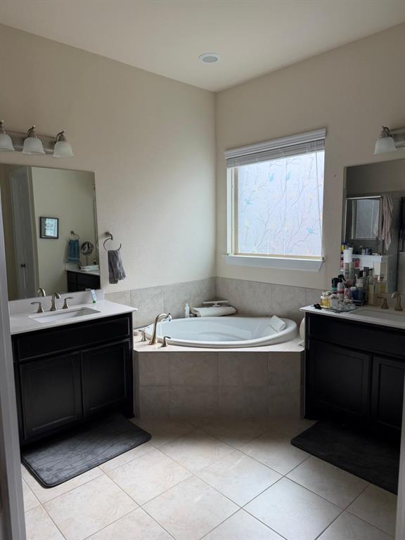 Building Photo - 348 Cross Timbers Dr