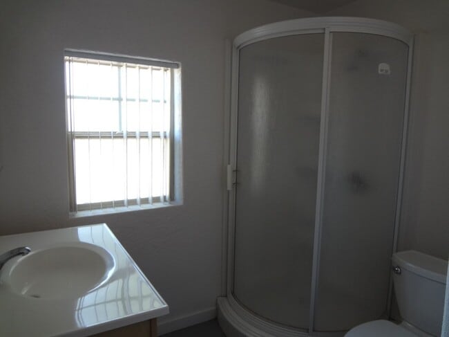 Building Photo - 473-455 Johnstonville Rd