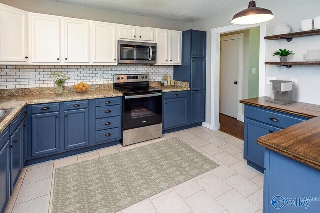 Building Photo - 12122 Chicamauga Trail SE