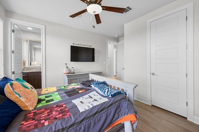 Building Photo - 3805 Deep Pocket Dr