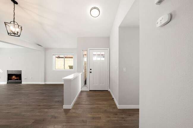 Building Photo - COMING SOON - Beautiful Highland Home