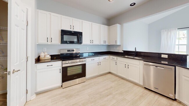 Building Photo - 10848 Tailwater St