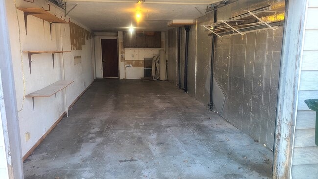 Building Photo - 945 Buchanan Ave