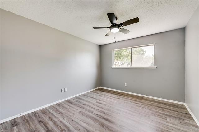 Building Photo - 2814 Meadow Park Dr