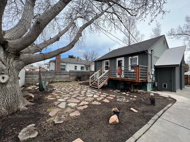 Building Photo - 2456 S 800 E