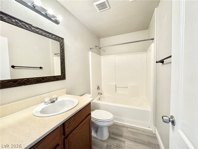 Building Photo - 1930 E Ambush St