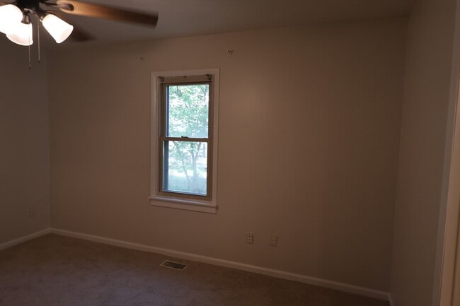 Building Photo - 4993 Vance
