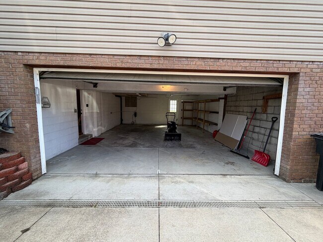 Building Photo - Goodyear Heights Gem with Fireplace, Attached Garage & Massive Backyard