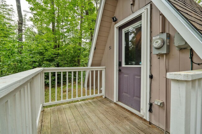 Building Photo - 51 Lake Pines Cir