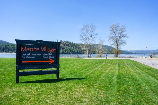 Building Photo - Beautiful Dover Bay Home