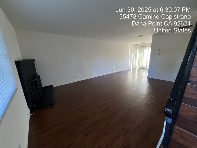 Building Photo - Beautiful 2 Bedroom with Ocean View in Dan...