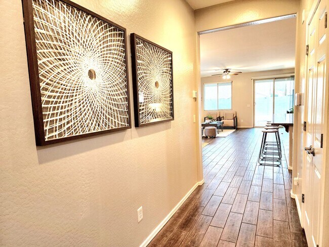 Building Photo - FULLY-FURNISHED 4/Bed 2/Bath in LAVEEN