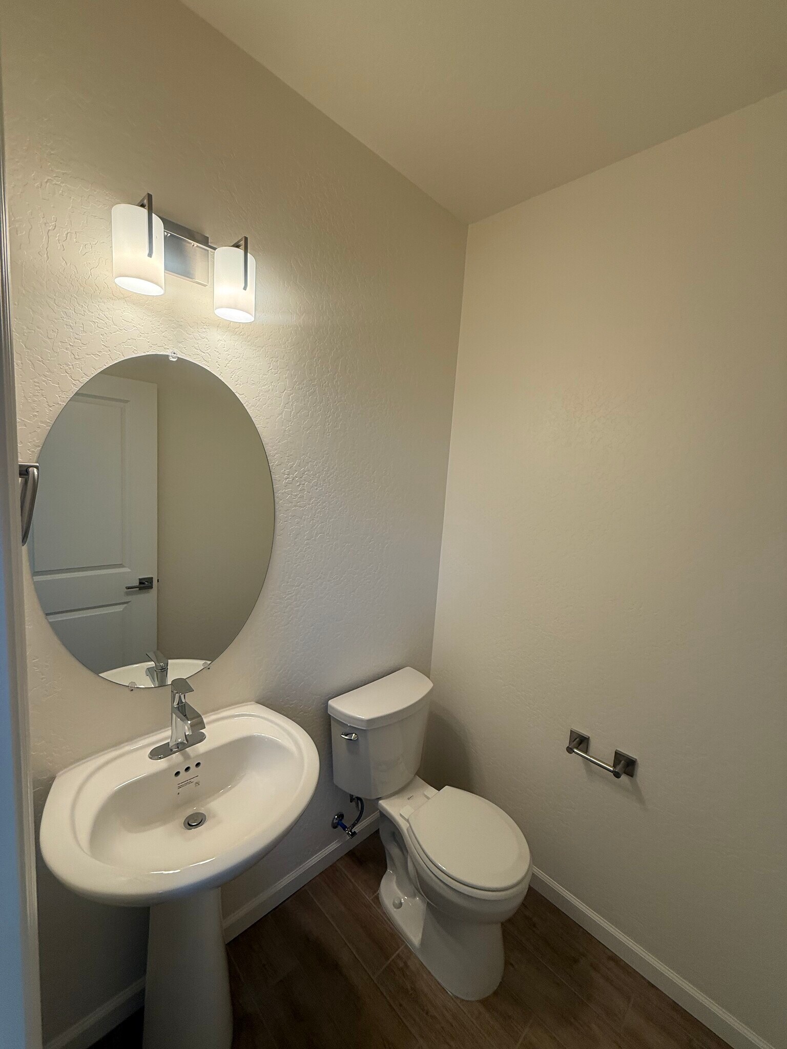 Building Photo - 1519 Redbrick Ln
