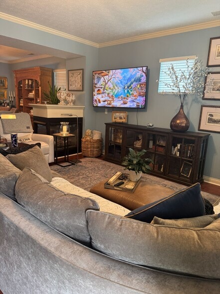 Building Photo - 6144 Braet Rd