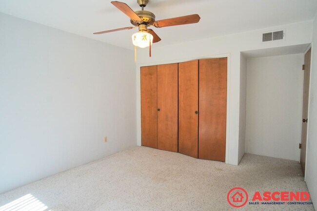 Building Photo - Stunning Home In Southwest Bakersfield!