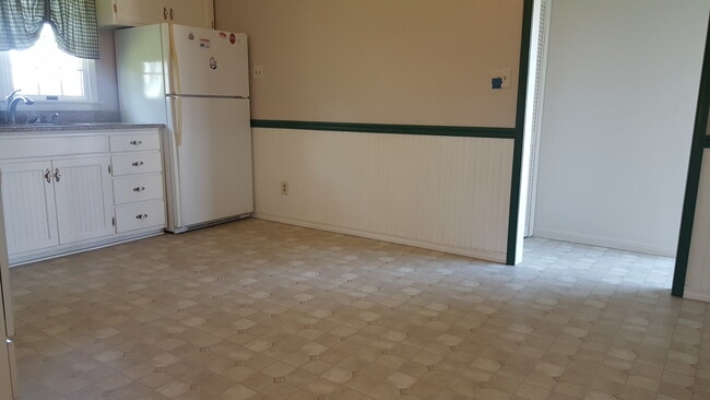 Building Photo - Charming 3-Bedroom Home Near Harford County Airport