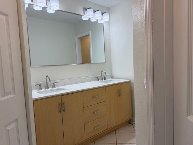 Master bath, walk in closet - 225 Woods Landing Trl