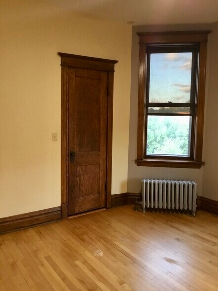 Building Photo - 2046 W Cortez St