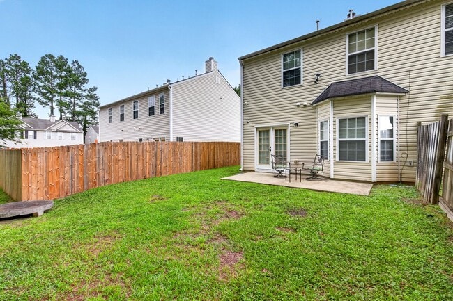 Building Photo - 5495 Hampton Ct