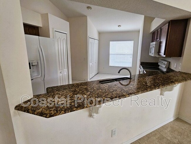 Building Photo - 3220 Clover Blossom Cir