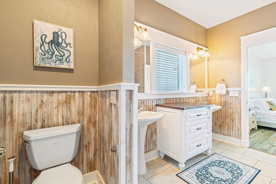 Building Photo - 8515 Surf Dr