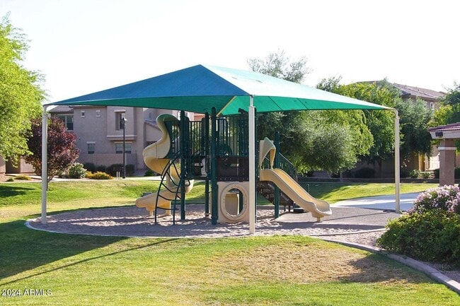 Building Photo - 1918 E Harrison St