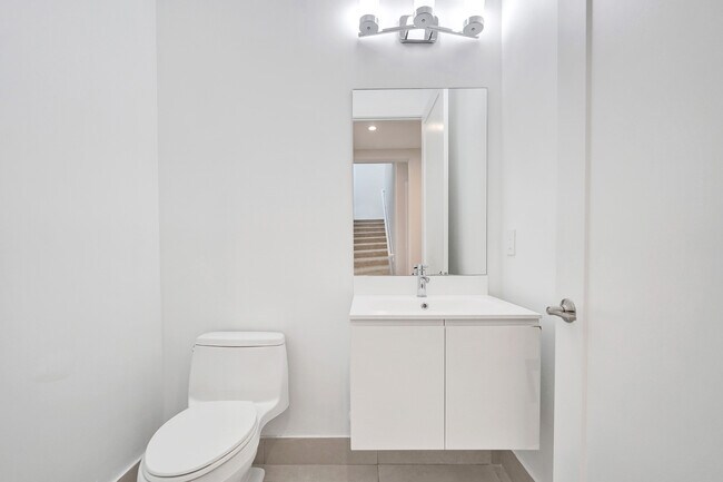 Building Photo - 5928 Brookfield Cir