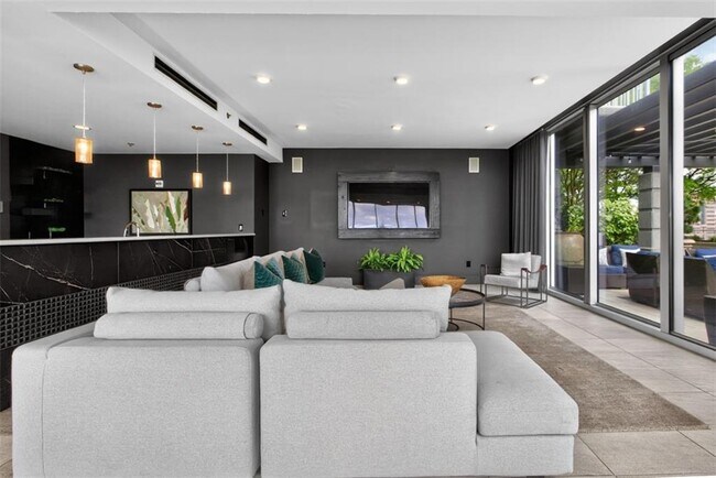 Building Photo - 855 Peachtree St NE