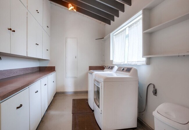 Building Photo - Modern Ocean View Home in La Jolla 4 Bed, 3 Bath