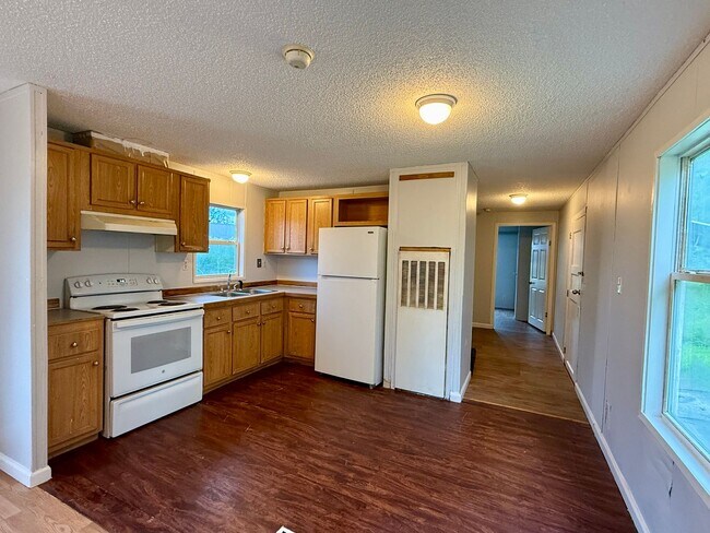 Building Photo - 3 bedroom 2 bath Trailer In Grosse Tete LA