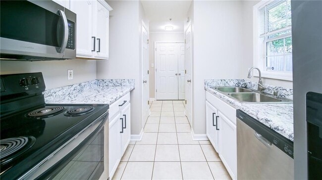 Building Photo - 104 Westchester Cir