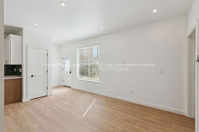 Building Photo - 1624 NW 17th St