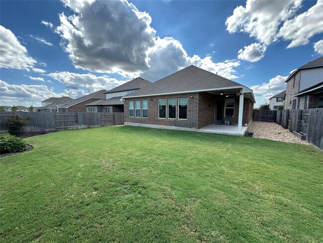 Building Photo - 2504 Dapple Gray Ln