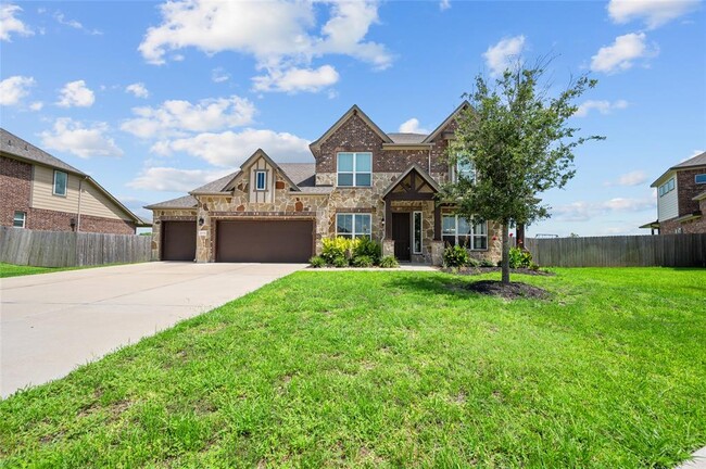 Building Photo - 14014 Phelps Dr