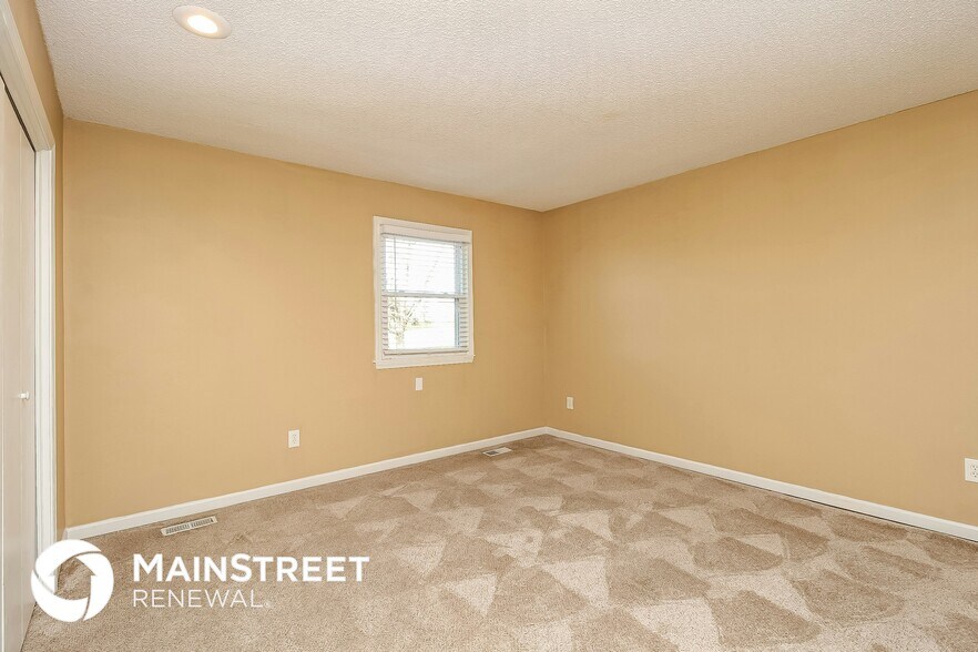 Building Photo - 14412 Wilshire Cir