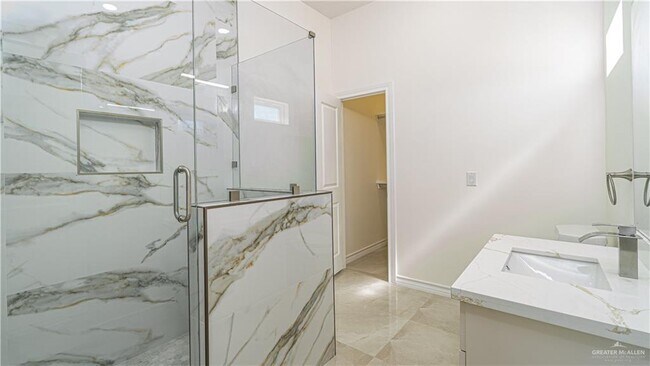 Building Photo - 16 Magnolia Dr