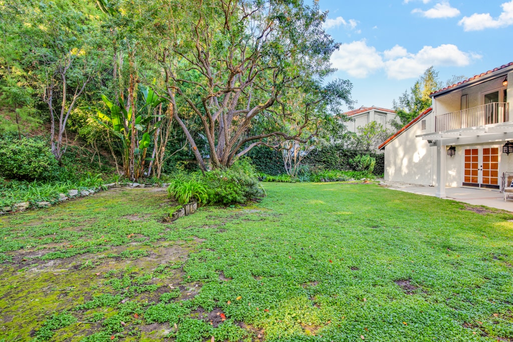 Building Photo - 23450 Park Hermosa