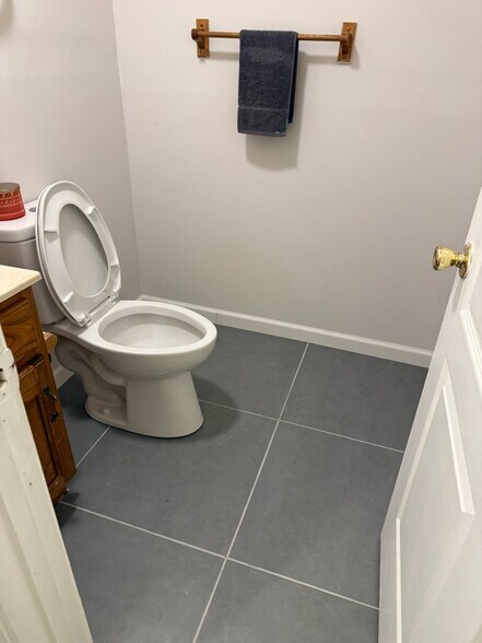 Building Photo - 2719 Crestwick Pl