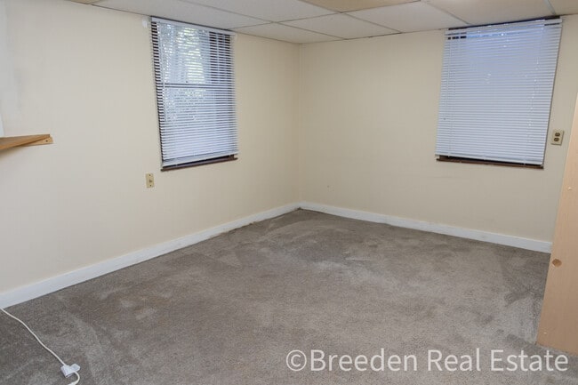 Building Photo - 400 Collett St