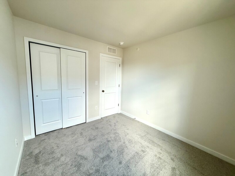 Building Photo - 1289 Fillmore St