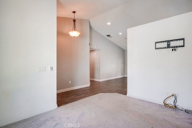 Building Photo - 22895 Temet St