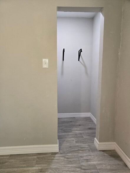 Building Photo - 4520 Normandy Way