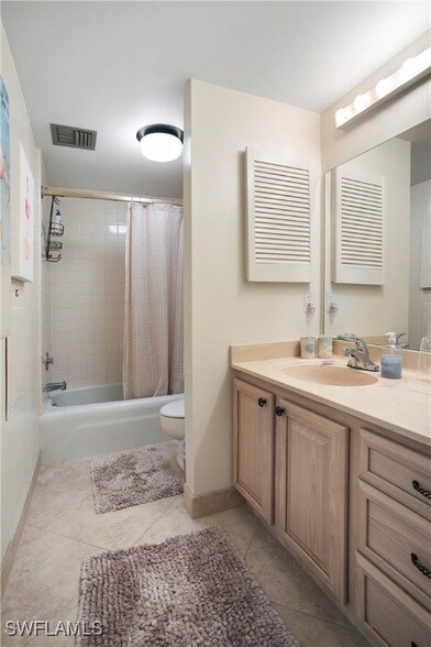 Building Photo - 3443 Gulf Shore Blvd N