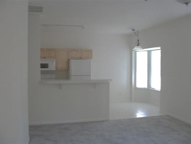 Building Photo - 1508 Karen Ave