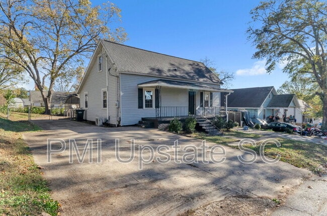 Building Photo - 109 S 7th St