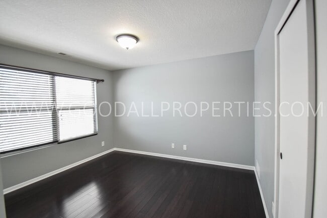 Building Photo - 4 Bedroom 3 Bath Home 3 Car Garage with large fenced in yard in Waukee