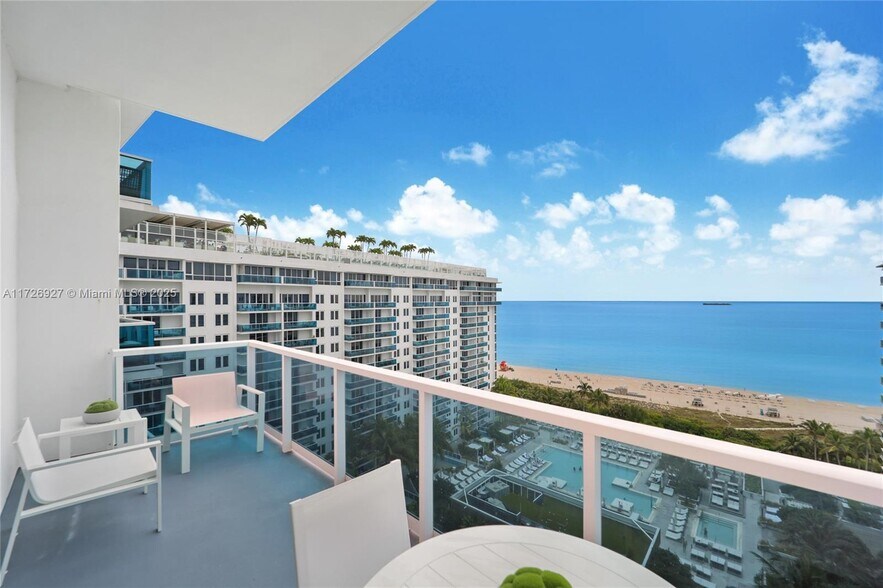 Building Photo - 2301 Collins Ave